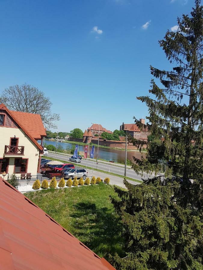 Gosciniec W Malborku Apartment Bagian luar foto