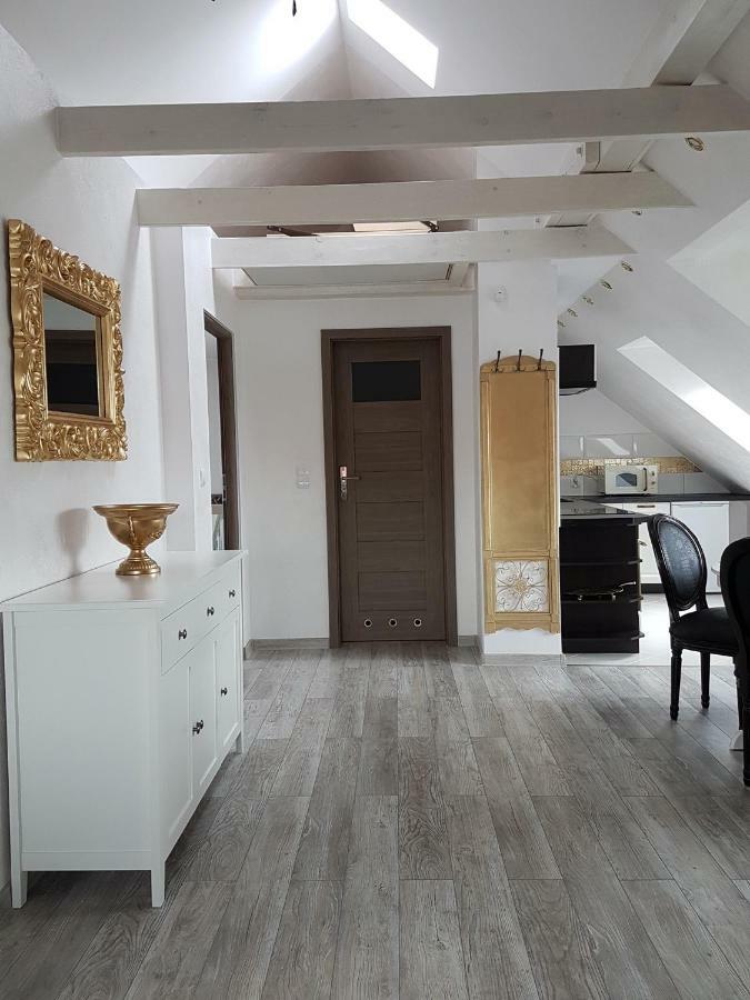 Gosciniec W Malborku Apartment Bagian luar foto