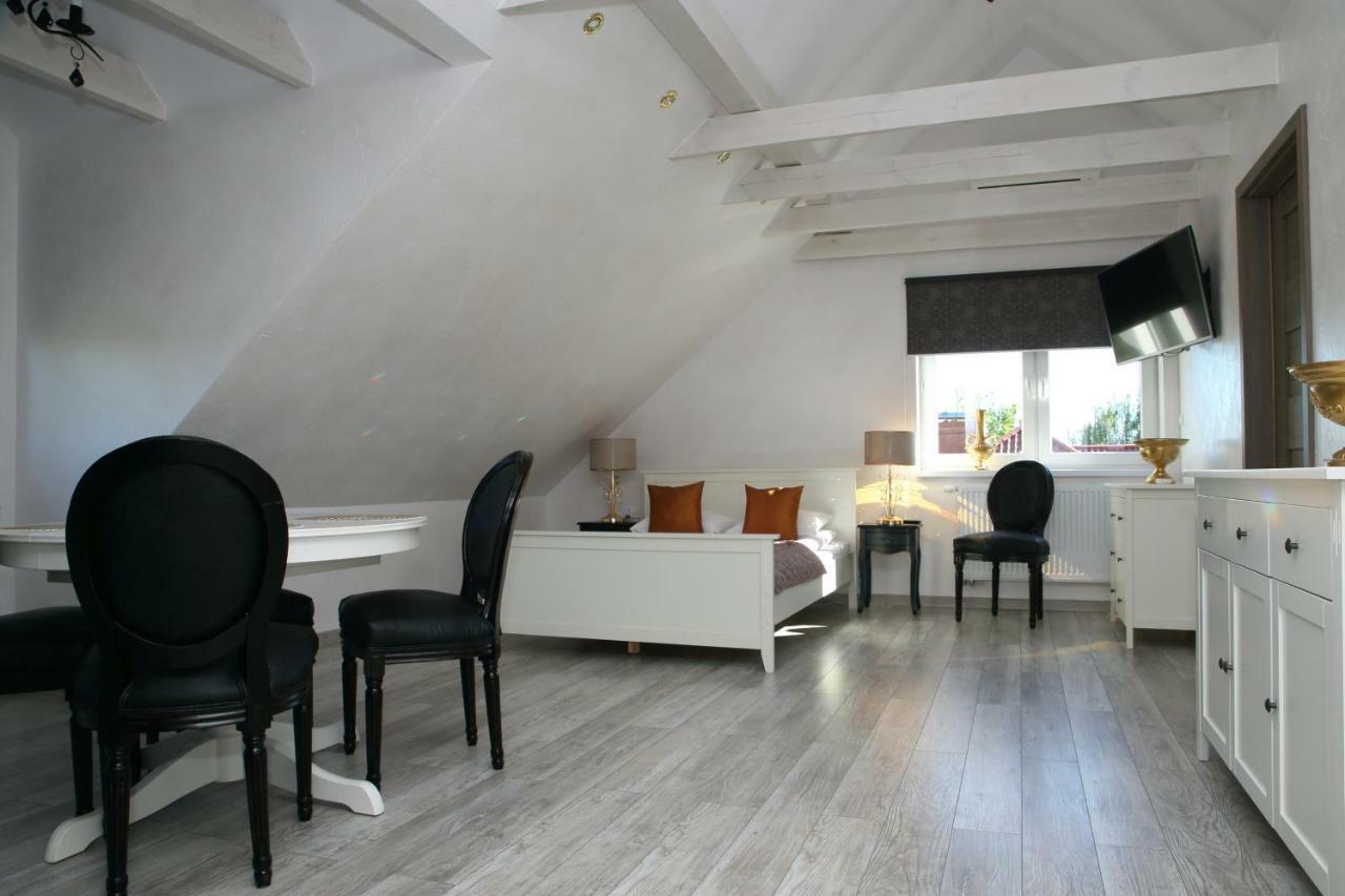 Gosciniec W Malborku Apartment Bagian luar foto