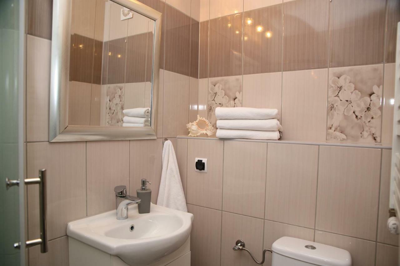 Gosciniec W Malborku Apartment Bagian luar foto